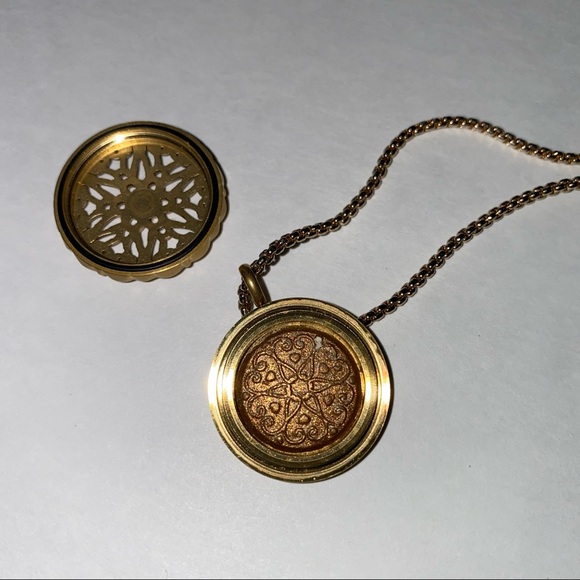 Origami Owl Round Living Locket Necklace Modolody Diffuser - Picture 3 of 11
